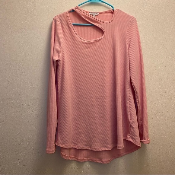 Filly Flair White Birch Pink Cutout Top Size Medium - Picture 2 of 10